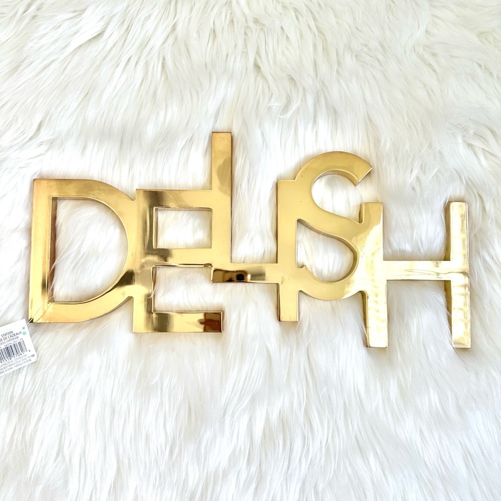 DELISH WALL DECOR